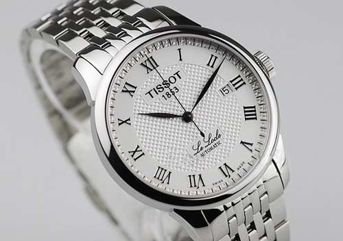 lau dầu đồng hồ Tissot 