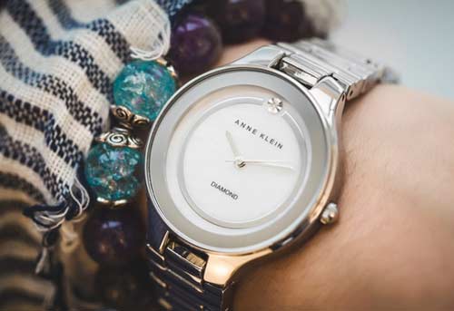 sửa chữa đồng hồ Anne Klein