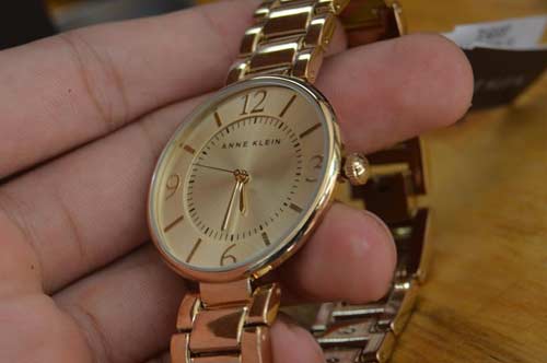 sửa chữa đồng hồ Anne Klein