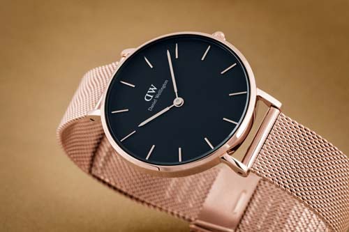 phân biệt đồng hồ Daniel Wellington fake